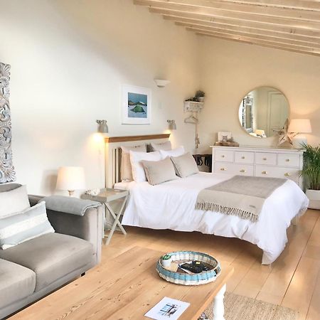 Coastal Chic Waterfront Studio Kinsale Dış mekan fotoğraf